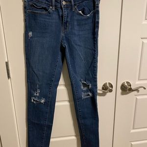 Levi’s 711 Skinny Jeans. Like New